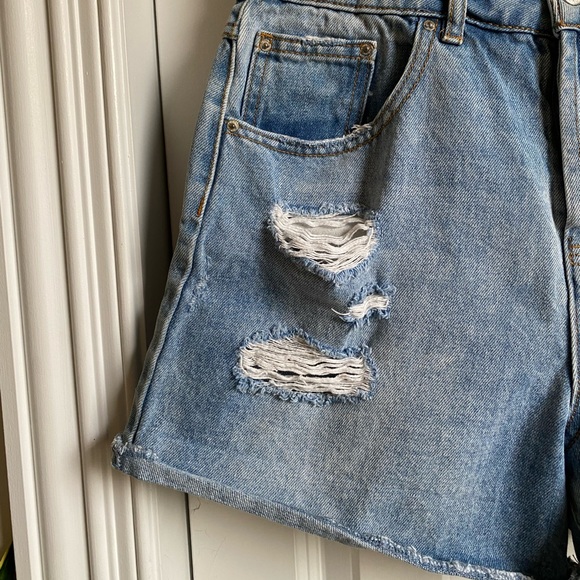 Forever 21 Distressed Jean Shorts - Picture 3 of 10